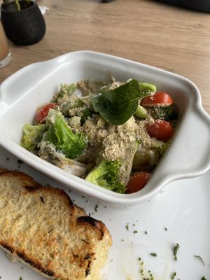 Main plate with menu of the day   at YuA Restaurante in Cuenca