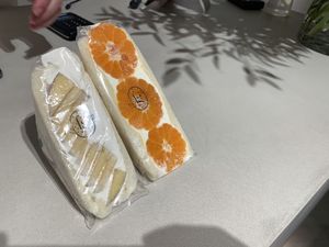 Apple and mikan  at fruits and season in Tokyo