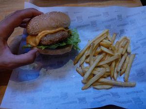 O'Hail seitan burger with extra vegan cheese at Burgershack in Phnom Penh