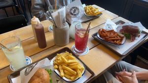 Vegan and gf burger (left), the other 2 are non vegan  at Ruff's Burger - Glockenbach in Munich