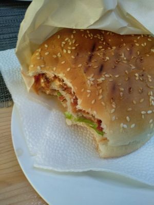 Veg burger with seitan at Go Vegan in St Petersburg