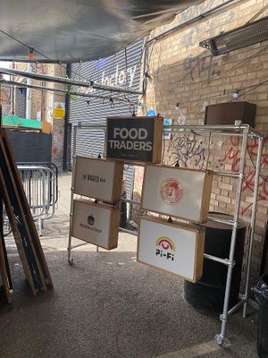 2 of the 4 food vendors are full vegan (Hogless Roast & Chickenish) at The Hogless Roast in East London