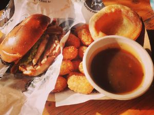 Hogless Sunday Roast at The Hogless Roast in East London