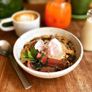 Super Nature Granola Bowl at SITE x supernature in East London