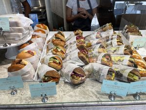 Obsessed with all the vegan sandwiches. The cauliflower one and the leek one are divine 🤤 at Mela - Old North in Tel Aviv