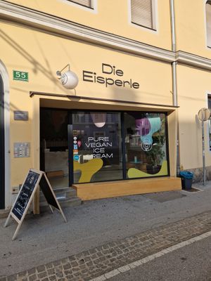 Outside at Die Eisperle - Conrad in Graz