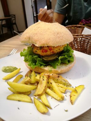 Lentil burger at Verde Café in Atuntaqui
