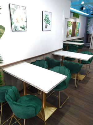 店內桌椅 at Sushiner 蔬饗樂 in Taipei