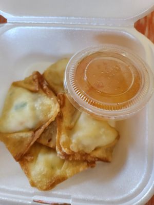 Vegan cheese rangoons at Thai Topaz in San Antonio