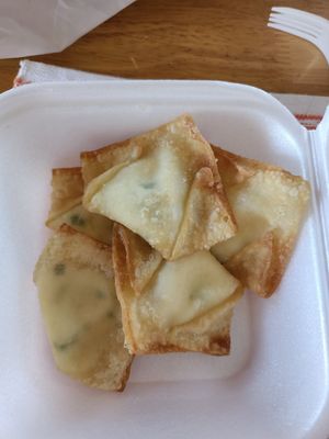 Vegan cheese rangoons at Thai Topaz in San Antonio