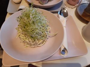 The raw pesto spaghetti at Zdravo Ljubavi in Belgrade