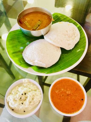 Lunch at Saras in Bangkok