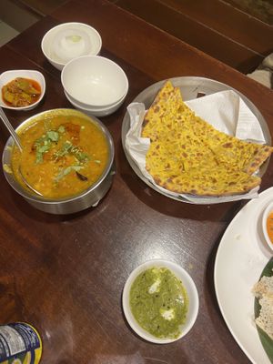 Dal Tadka & Missi Roti at Saras in Bangkok