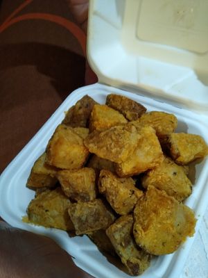 Potato wedges at Binge Kitchen in Austin