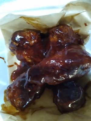 Barbeque vegan wings at Binge Kitchen in Austin