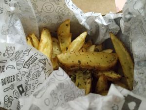 Batata frita caseira at Quintal Vegan in Belo Horizonte