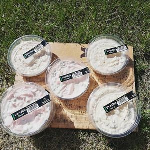 Majonézové šaláty Vreska a Varižák at Vegana in Bratislava