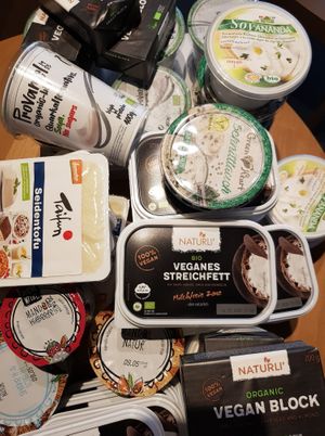 Náhrady mliečnych výrobkov at Vegana in Bratislava