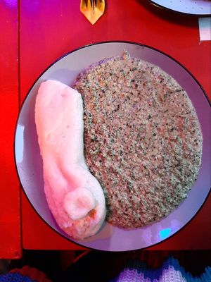 Ndolé mit Fufu at Blaues Zebra in Leipzig