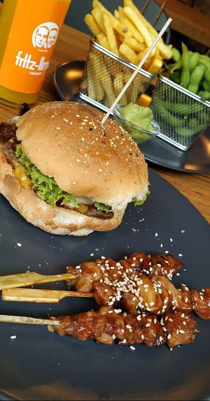 Pommes Burger at Kenkō Burger in Leipzig