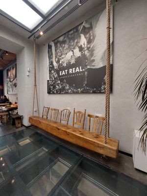 Hermoso ambiente at Honest Greens - Born in Barcelona