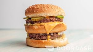 Le Big Gad at La Boite Végane in Montreal