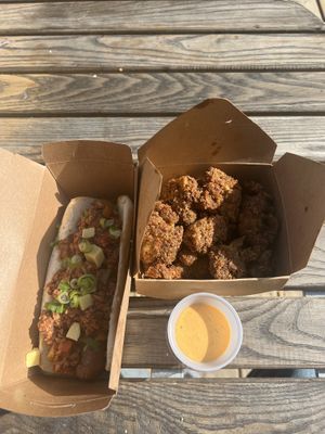 Michigan Dog and Cauliflower Bites   at La Boite Végane in Montreal