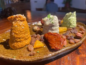 Surtido de un tables  at Daio in Gijon