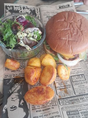 Burger at Daio in Gijon