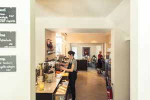 Open kitchen at De Mokke in Sint-amandsberg