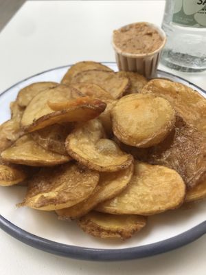 Menu chips +2€ at Savta in Barcelona