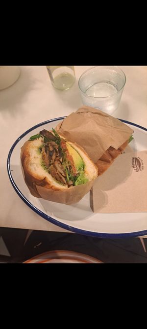 Vegan veggie tofu sandwich at Savta in Barcelona