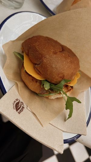 (vegano) cheeseburger   at Savta in Barcelona