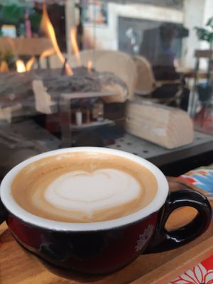 Café con leche at ROSALÍA LA RATONA in Huelva