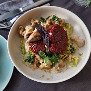 Pompom Blanc in cream sauce, red green spelt roast and pointed cabbage with ginger and coriander. at VHY! in Stuttgart