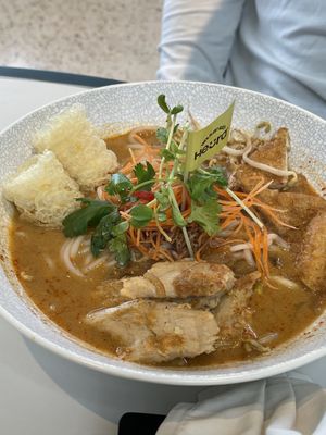 Laksa at Green Common 绿客门 in Central Singapore