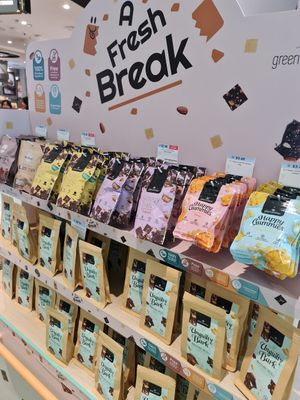 Gummies  & Chocolates ~ 22/9/21 at Green Common 绿客门 in Central Singapore