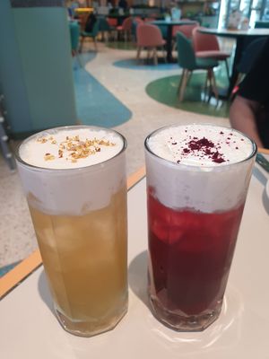 Vegan Milk Form Flower Tea at Green Common 绿客门 in Central Singapore