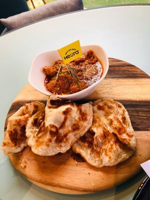 Prata Heura Rendang at Green Common 绿客门 in Central Singapore