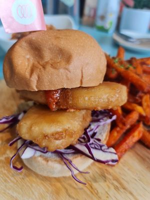 Omni Fillet No Fish Burger ~ 16/1/22 at Green Common 绿客门 in Central Singapore