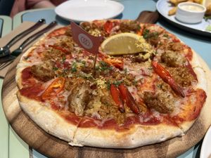 Omni-sea crab: no flavour or texture and all u get is spiciness and sourness from the lemon  #Veganuary at Green Common 绿客门 in Central Singapore