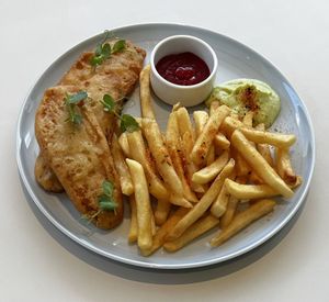 Omni Fish and Chips  at Green Common 绿客门 in Central Singapore