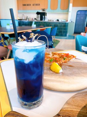 Blue pea creme   at Green Common 绿客门 in Central Singapore