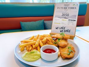 Omni Fish & Chips. 10/10 would recommend.  at Green Common 绿客门 in Central Singapore