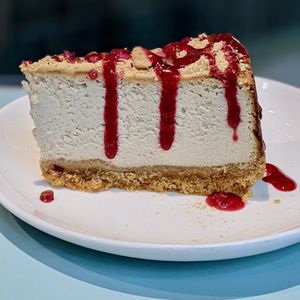 Classic Baked Cheesecake at Green Common 绿客门 in Central Singapore