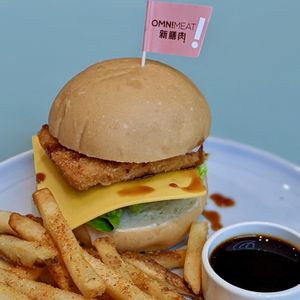 Omni Fish Burger Summer Menu at Green Common 绿客门 in Central Singapore