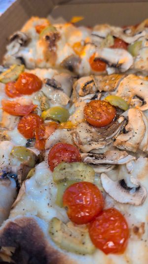 Americana pizza peel (sub for vegan cheese) at FARO Beachside Eatery in Flagler Beach