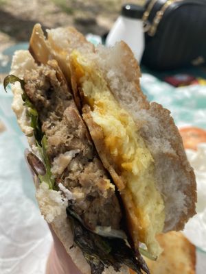 breakfast sammich at Brandon Vegan Deli in Brandon