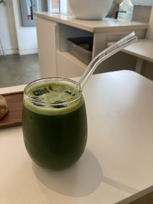 matcha lemonadee  at Level V Bakery in Vancouver