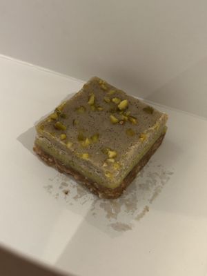 Vanilla Pistachio Square 3,19€  at MultiVlaai in Haarlem